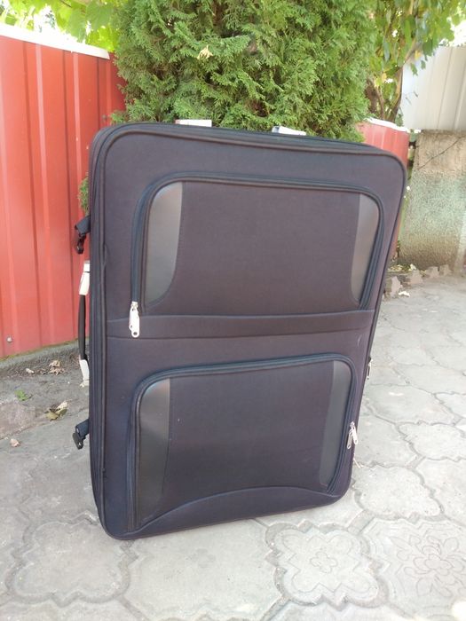 чемоданы большие