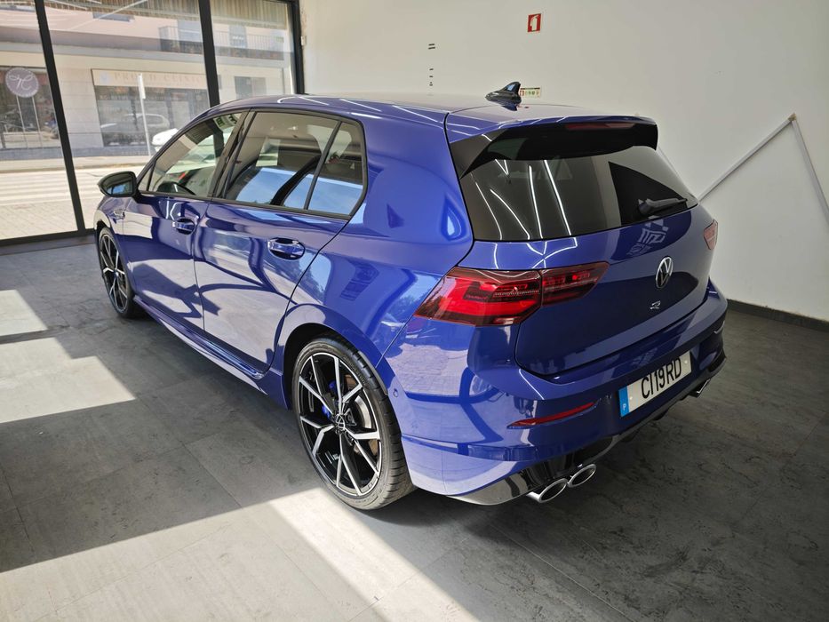 Volkswagen Golf R 2.0 TSI  Automatico | 320cv | 2023