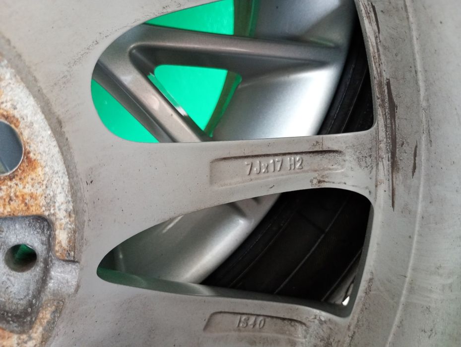 Koła OPEL/BMW 17 5x120 7Jx17 et 40 DĘBICA FRIGO HP2
