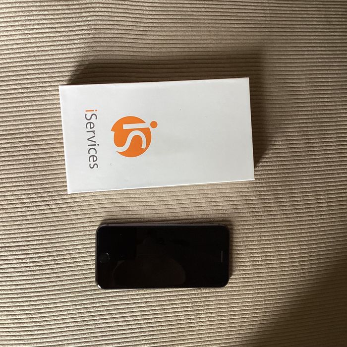 Iphone 8 recondicionado i services -nunca utilizado