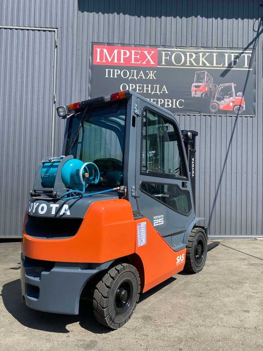 Навантажувач газ TOYOTA 02-8FGF25, підйом-4.3м, 2019рік, кабіна, 5069мг