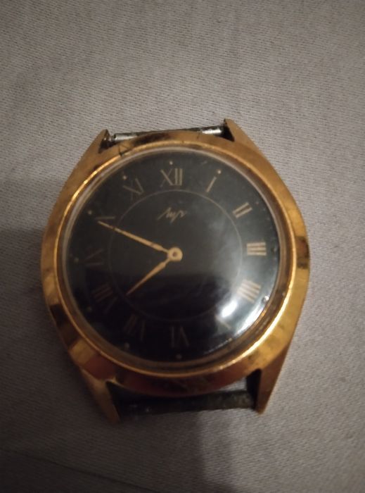 Годинник Луч.        .