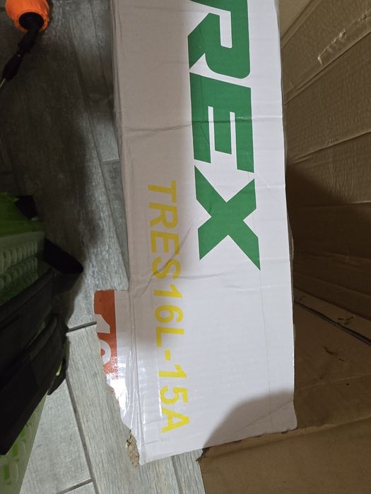 Продам оприскувач електричний