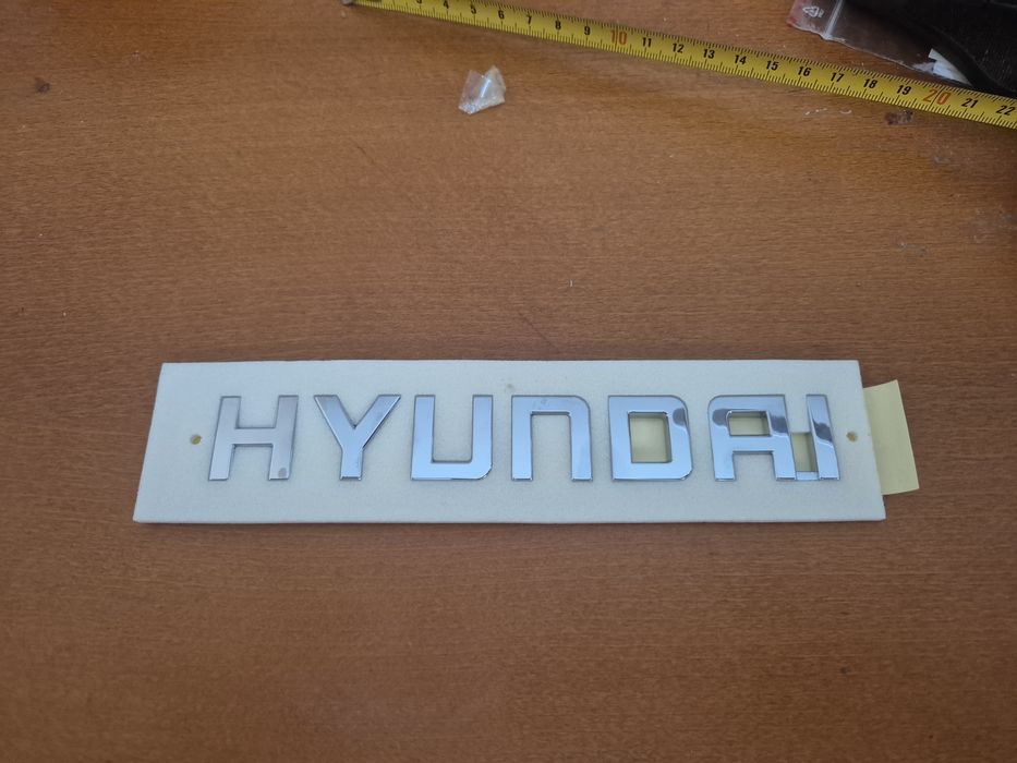 Nowy oryginalny napis HYUNDAI – chromowany