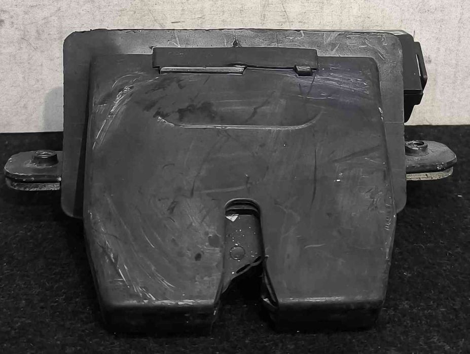 Fechadura / Fecho da Mala D3D0B - FORD FIESTA V