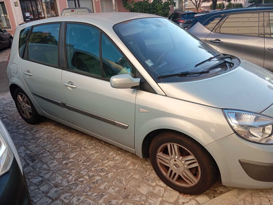 Renault Scenic 2 DCi 2004