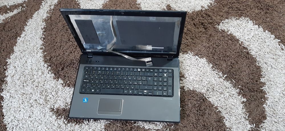 Ноутбучні Корпуси  Лот