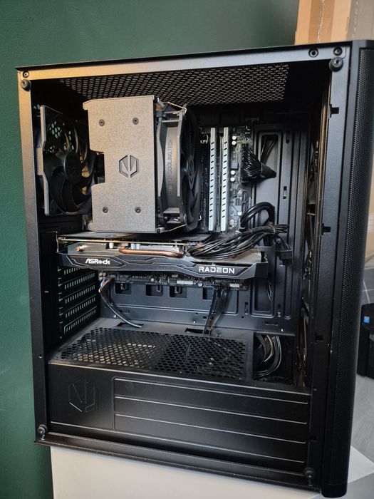 Komputer gamingowy - i5-13500 4.8GHz, RX 6650XT 4GB, DDR4 32gb, 1TB SSD