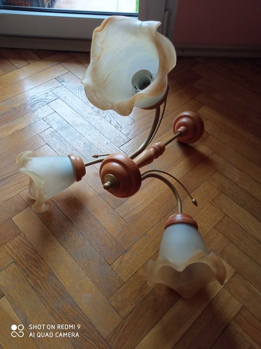 Żyrandol 3-kloszowy