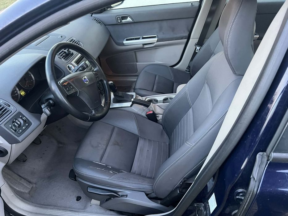 Samchód volvo s40