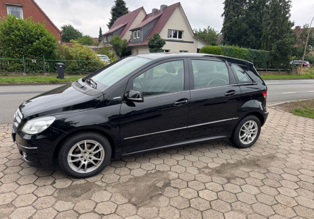 Мерседес Mercedes-Benz B, 2008, 2.0бензин пригнана з Німеччини