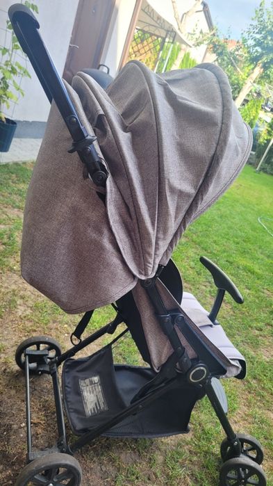 Sprzedam wózek spacerowke