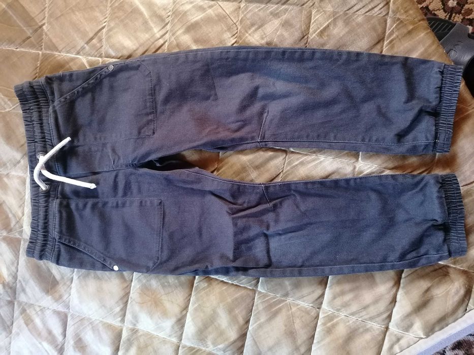 Joggery dla chłopca r 110