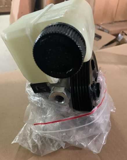 насос гидроусилителя mazda 6 1.8 2.0,gj6e32600b Б/У