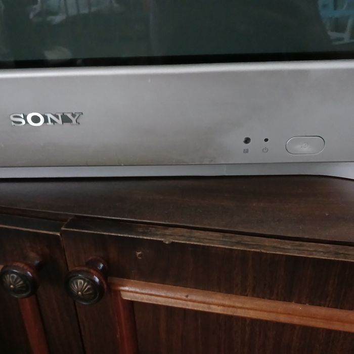 Телевізор sony trinitron 100 hz