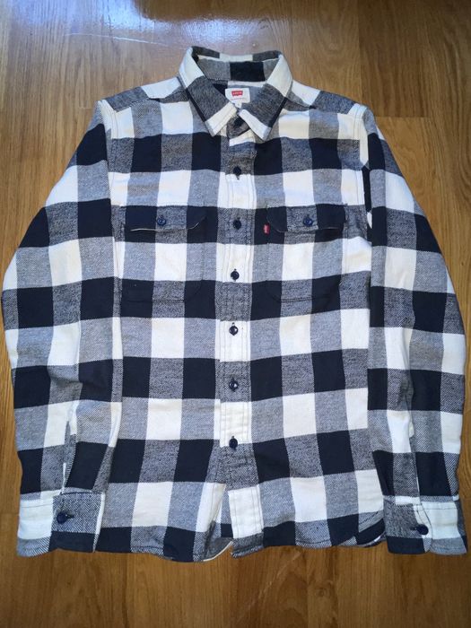 Рубашка Levi’s S,теплая