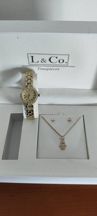 Conjunto relógio, colar e brincos, novo.