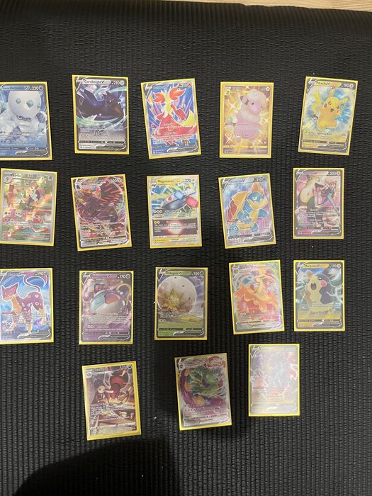 Karty pokemon sprzedaż