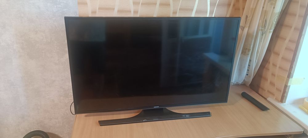 Samsung UE40JU6400W
