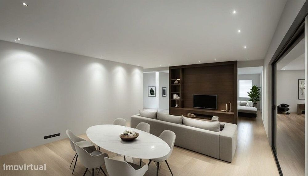 Apartamento T4 com lugar de garagem em zona de  Condeixa