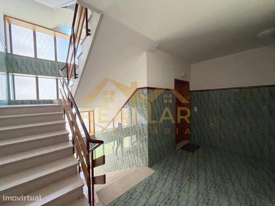 T1 de Luxo na Póvoa de Varzim - Condominio fechado com Piscina