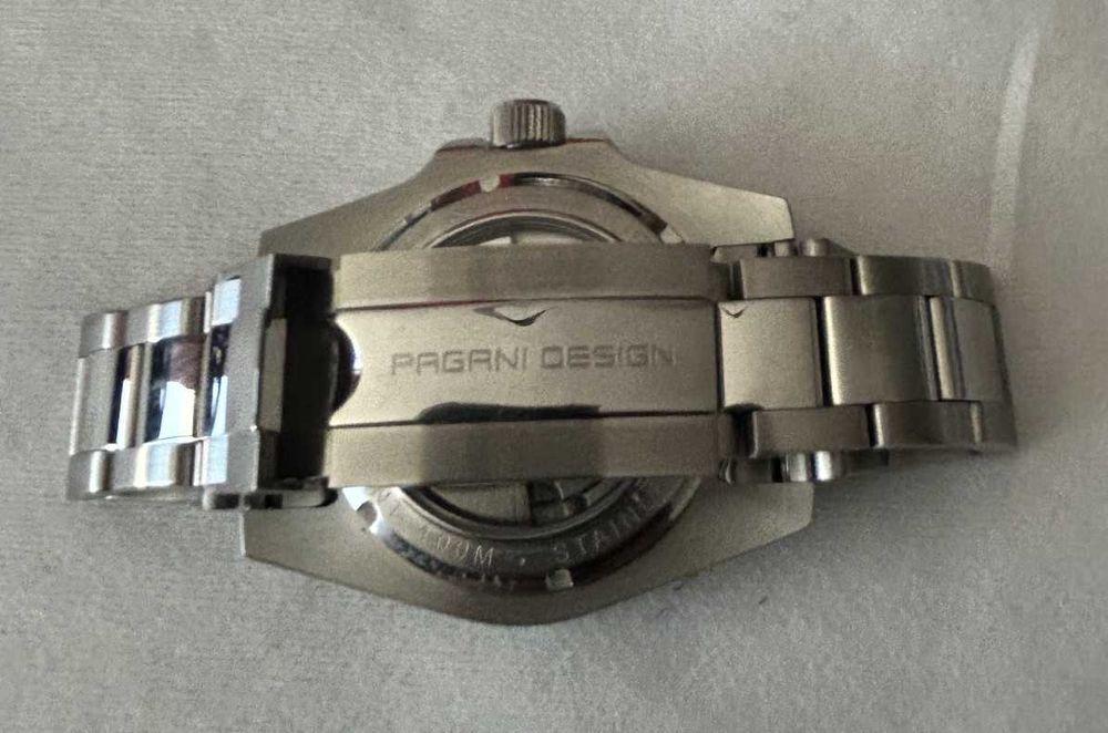 Relógio Pagani Design
