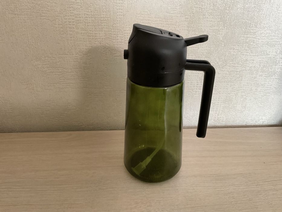 Бутылка- распылитель для масла