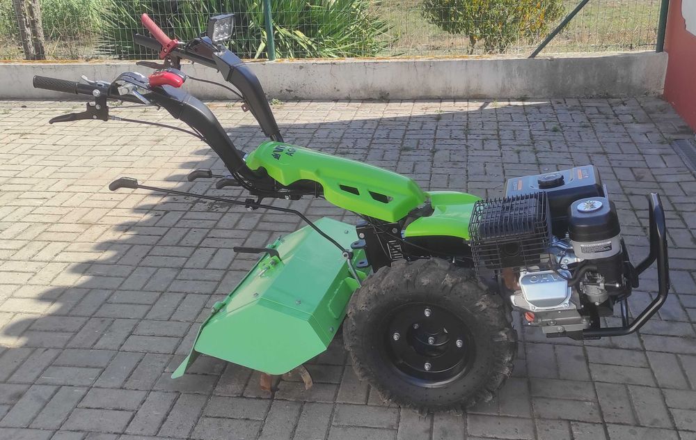 Oportunidade Motocultivador 14cv 4t c/motor arranque