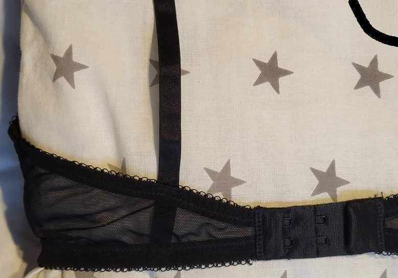 Stanik biustonosz H&M HM 70C 70 C kolor czarny pushup Bra HiM falbanki