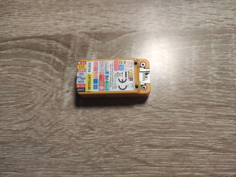M5STICKPlus2 hacking device