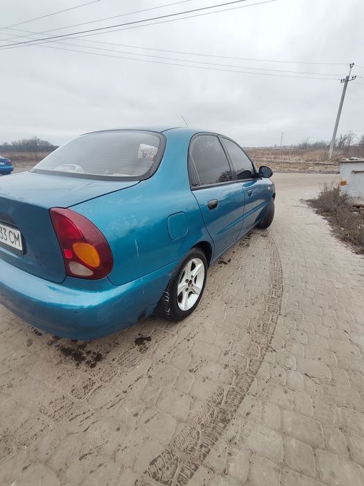 Продам Ланос на полном ходу