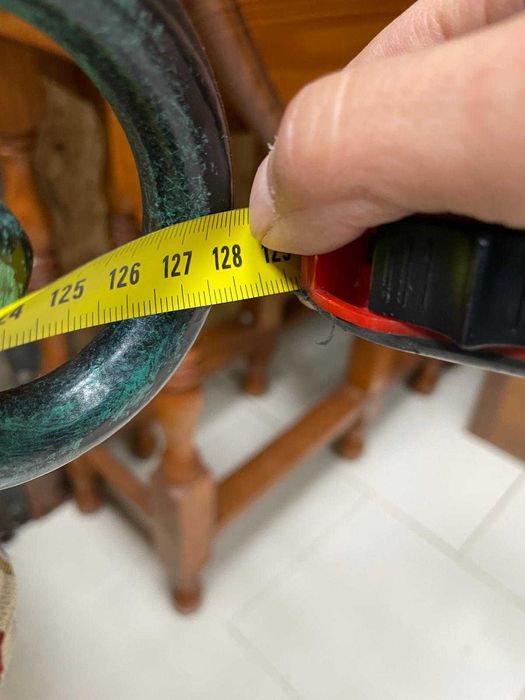 Banco artistico em ferro com almofada