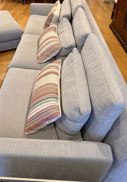 Sofá cinza Italiano com 3 anos de uso como novo