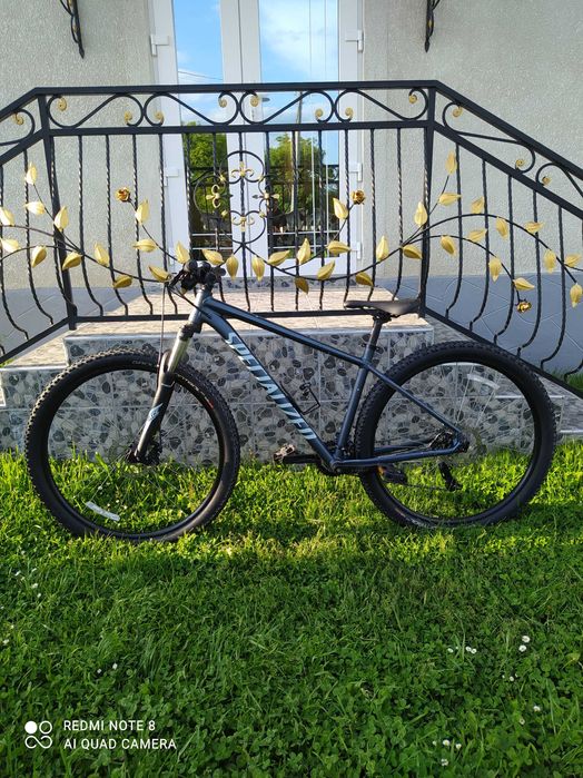 Велосипед SPECIALIZED колеса на 29