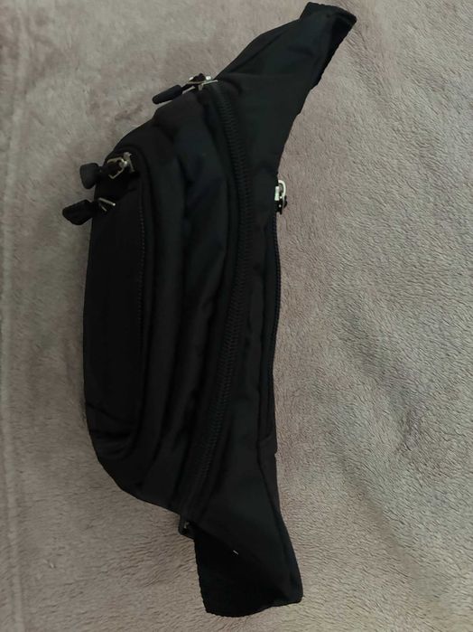 Nerka saszetka czarna nowa