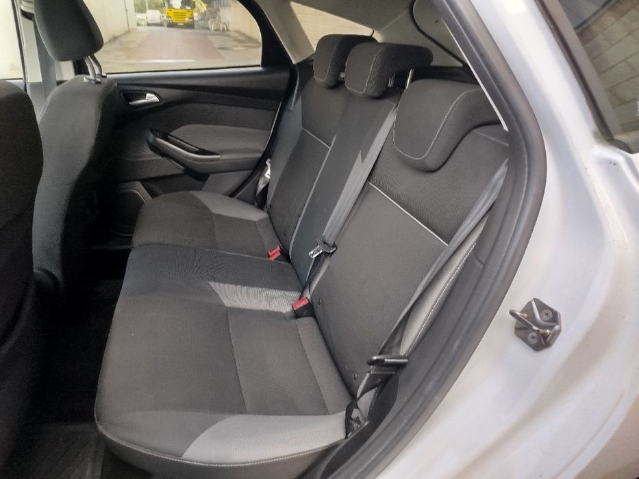 Conjunto de bancos FORD Focus III