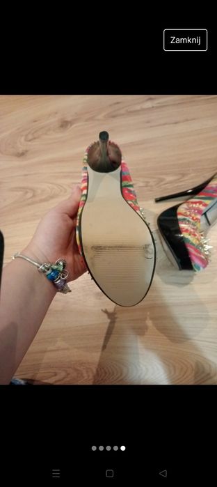 Buty kolorowe na obcasie