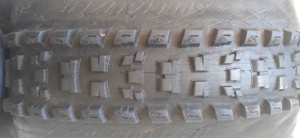 Продам покрышку Specialized 29x2.3 .