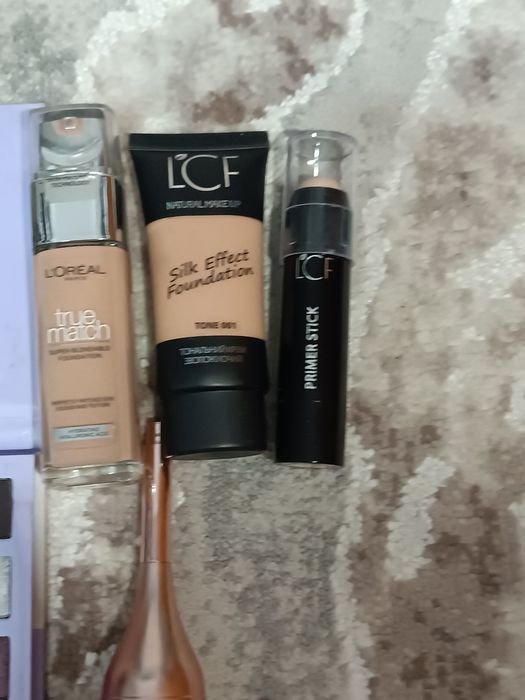 Губна помада, блиск для губ,тональний,консілер, коректор, рум'яна ,.