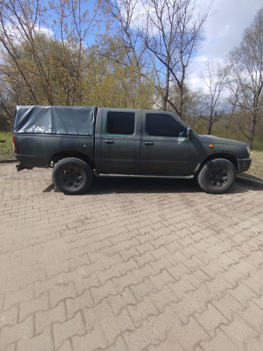 Nissan Navara 2.5
