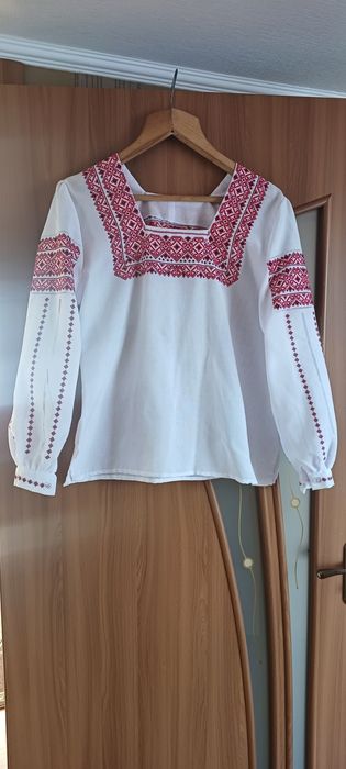 Вишиванка жіноча