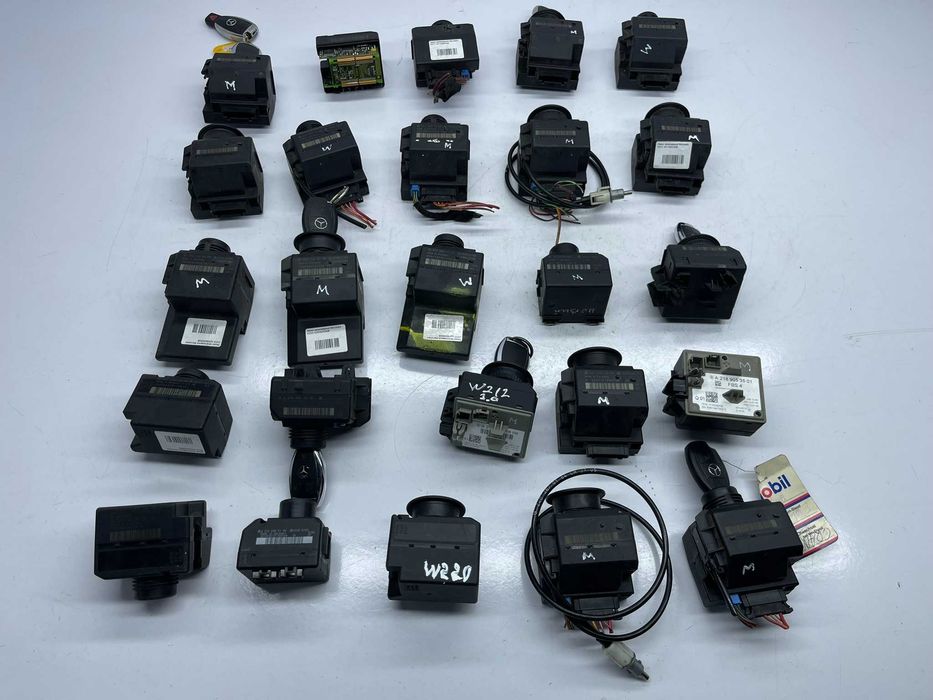 Авторазборка Мерседес замок запалювання / замок зажигания EZS