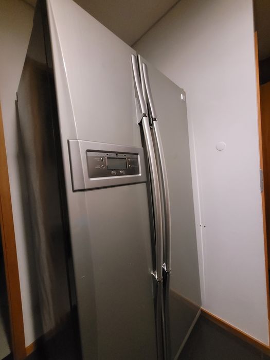 Frigorífico Daewoo ( Americano ) Fafe • OLX Portugal