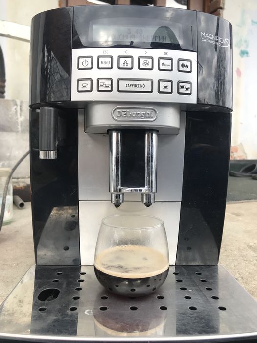 Кавоварка DeLonghi ECAM 22.360 B Magnifica S cappuccino