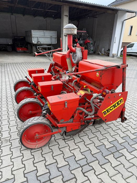 Siewnik do kukurydzy