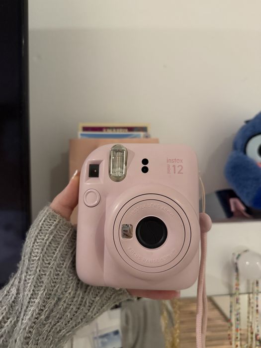 Instax mini 12..