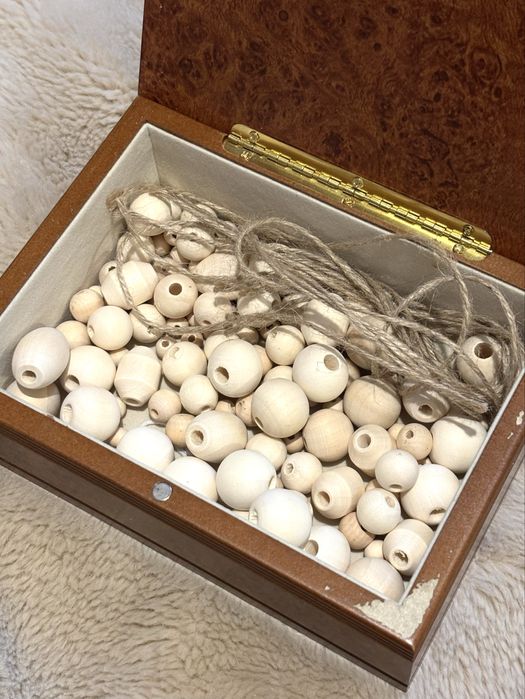 Zestaw drewnianych koralików do makramy