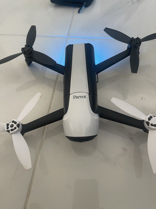 Drone parrot bebop 2
