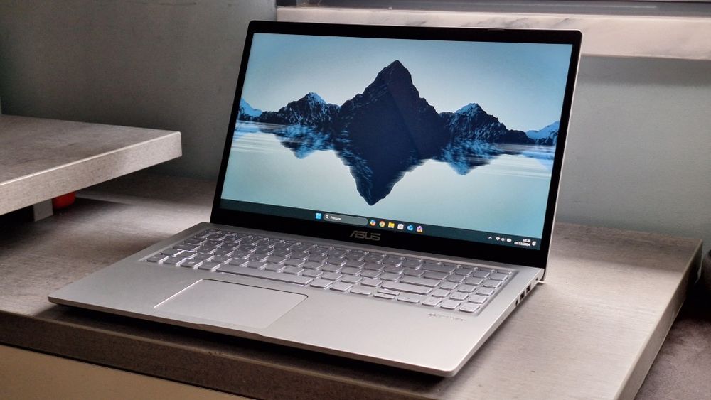 Portátil Asus em ótimo estado