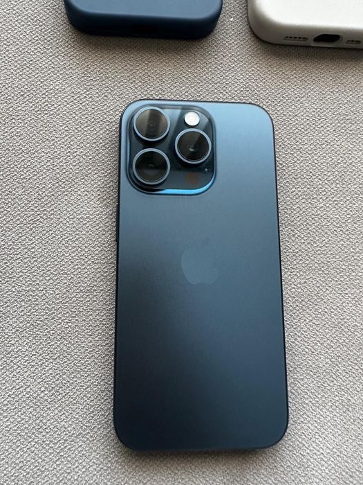 iPhone 15 pro 128Gb Como Novo
